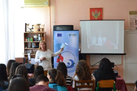 Lectures on disaster risk reduction for students held in Bar and Podgorica